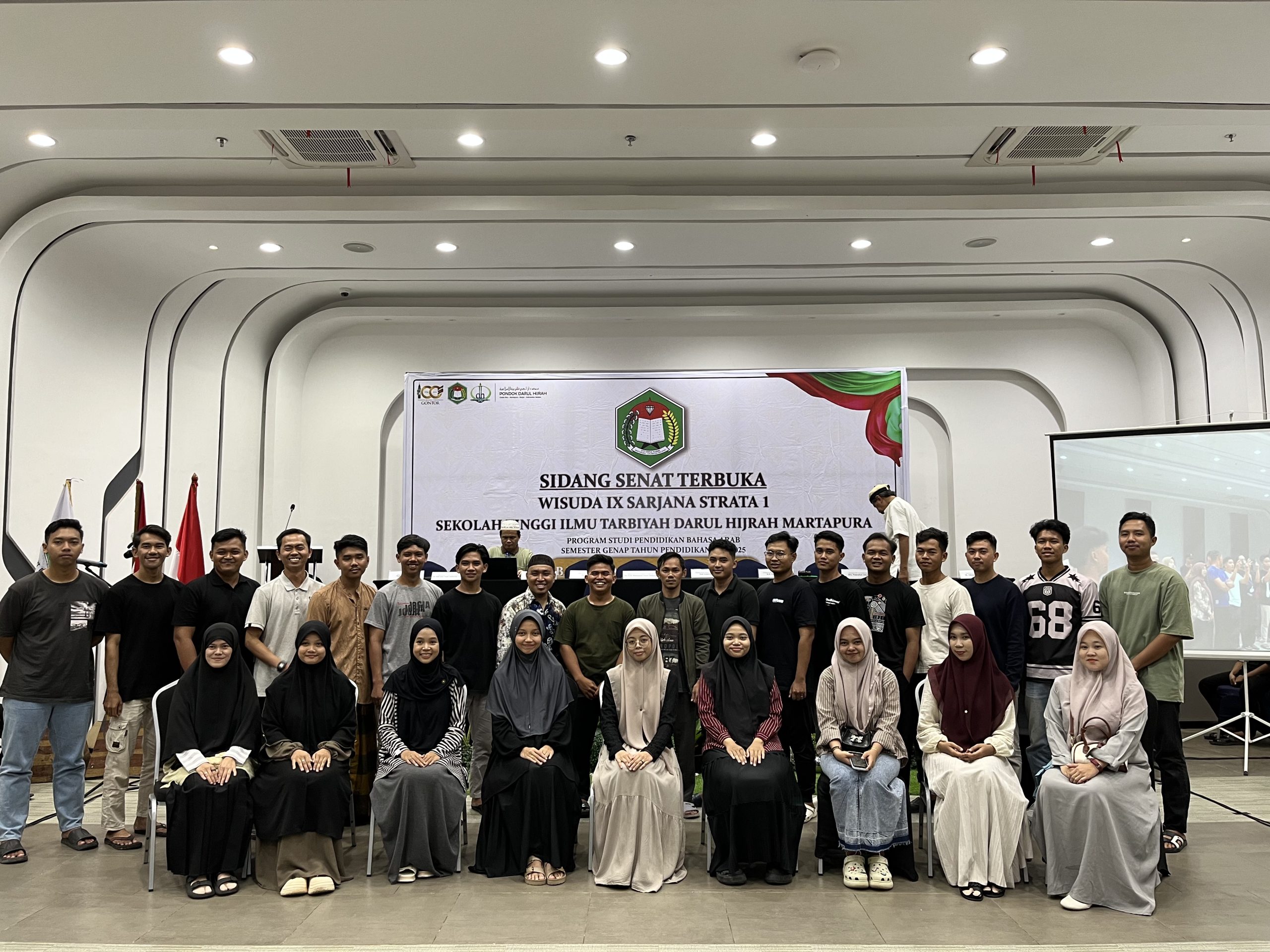 Gladi Wisuda – Gladi Wisuda Sarjana IX STIT Darul Hijrah Martapura – Perguruan Tinggi Pondok Darul Hijrah Cindai Alus Martapura