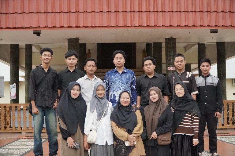 Belajar dari Sejarah: Merajut Ilmu dan Budaya di Museum Lambung Mangkurat