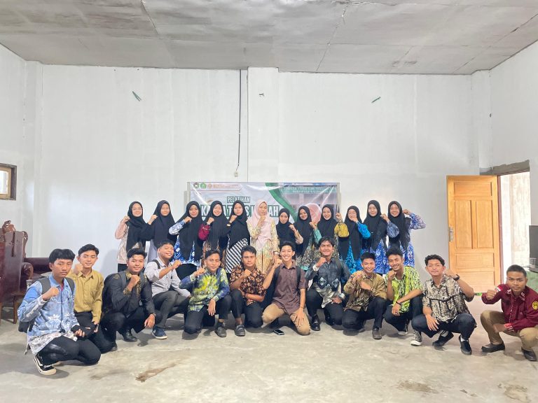 Langkah Kecil Menuju Akademisi Besar: Pelatihan Karya Tulis Ilmiah di STIT Darul Hijrah