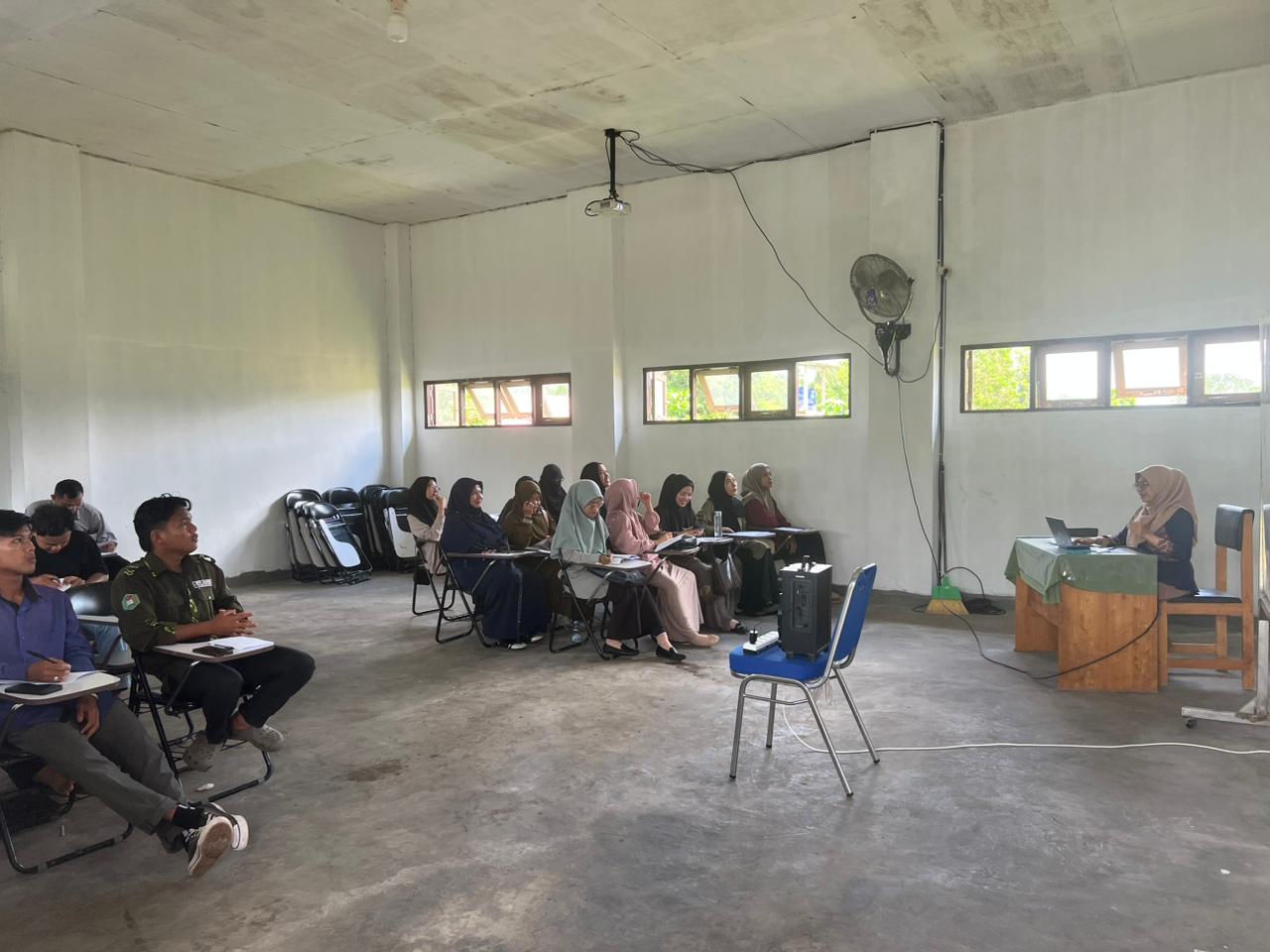 Mengasah Kemahiran Bahasa Arab: Pelatihan dan Simulasi TOAFL Mahasiswa STIT Darul Hijrah